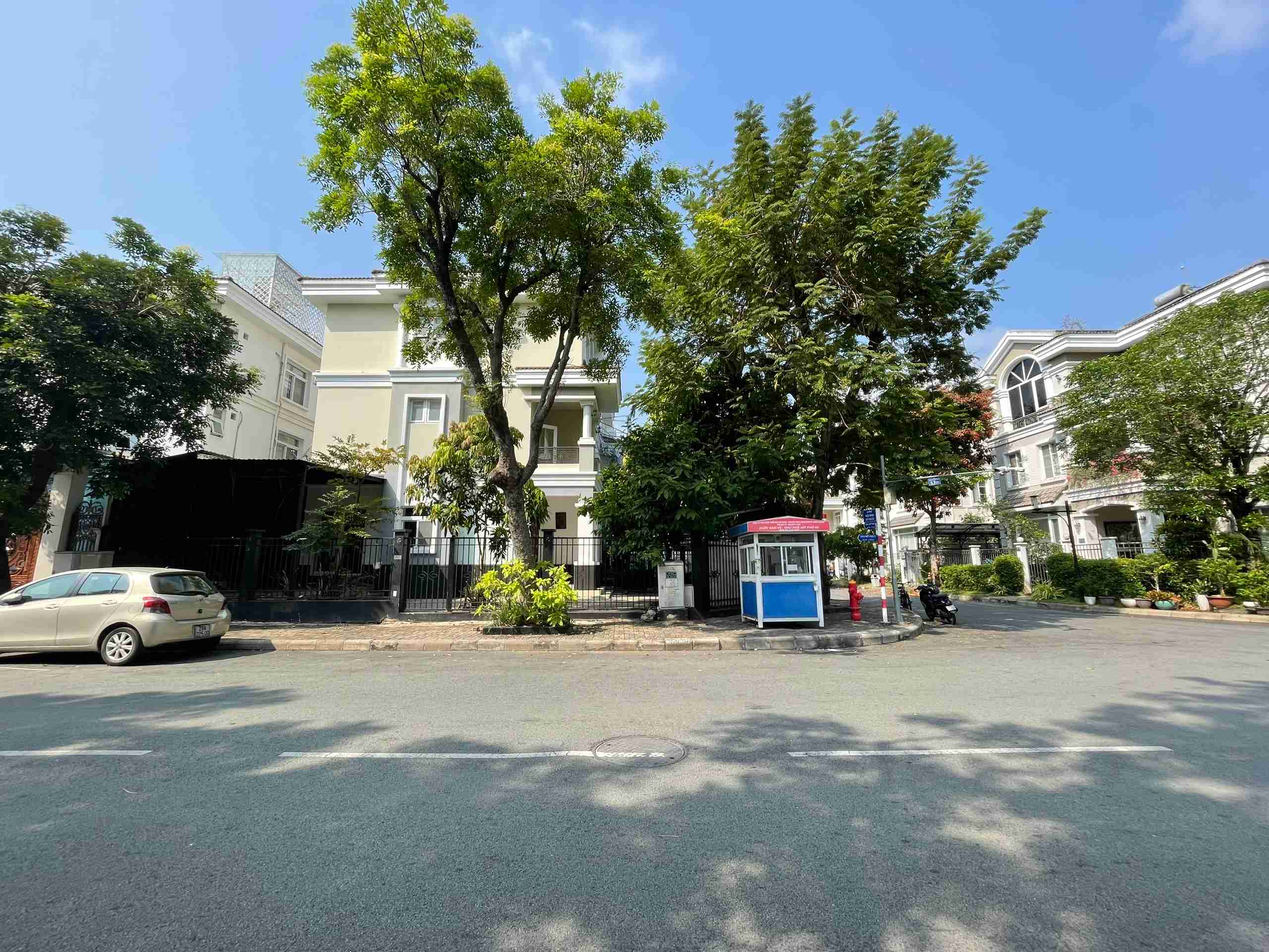 Bán Biệt Thự Góc 2 Mặt Tiền Đường G Mỹ Phú 3, Phú Mỹ Hưng Q7